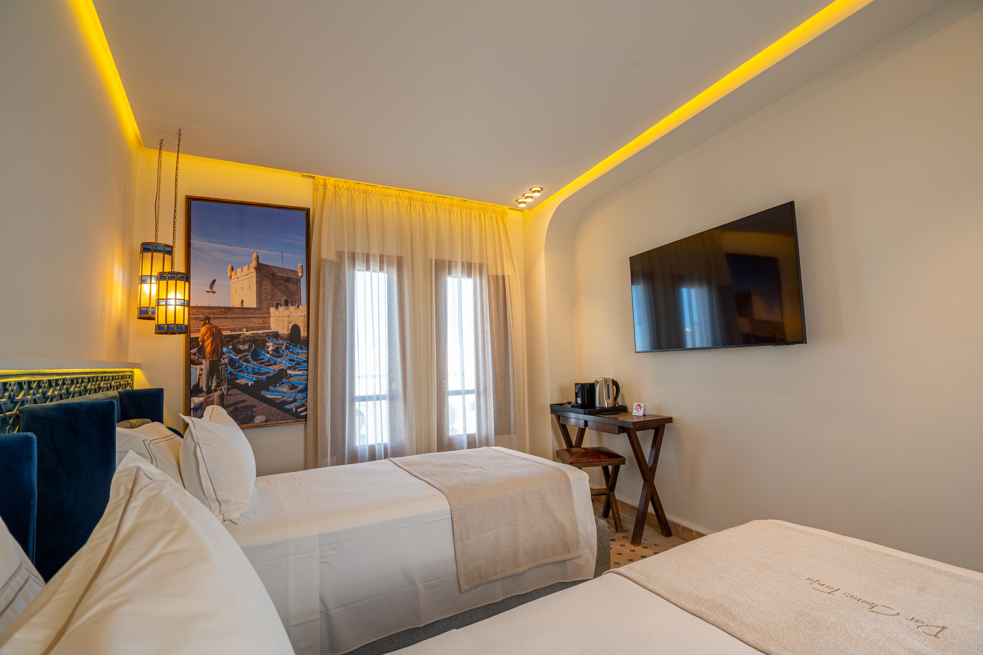MED TWIN ROOM - Image 2